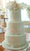 Peppermint white traditional wedding cakes